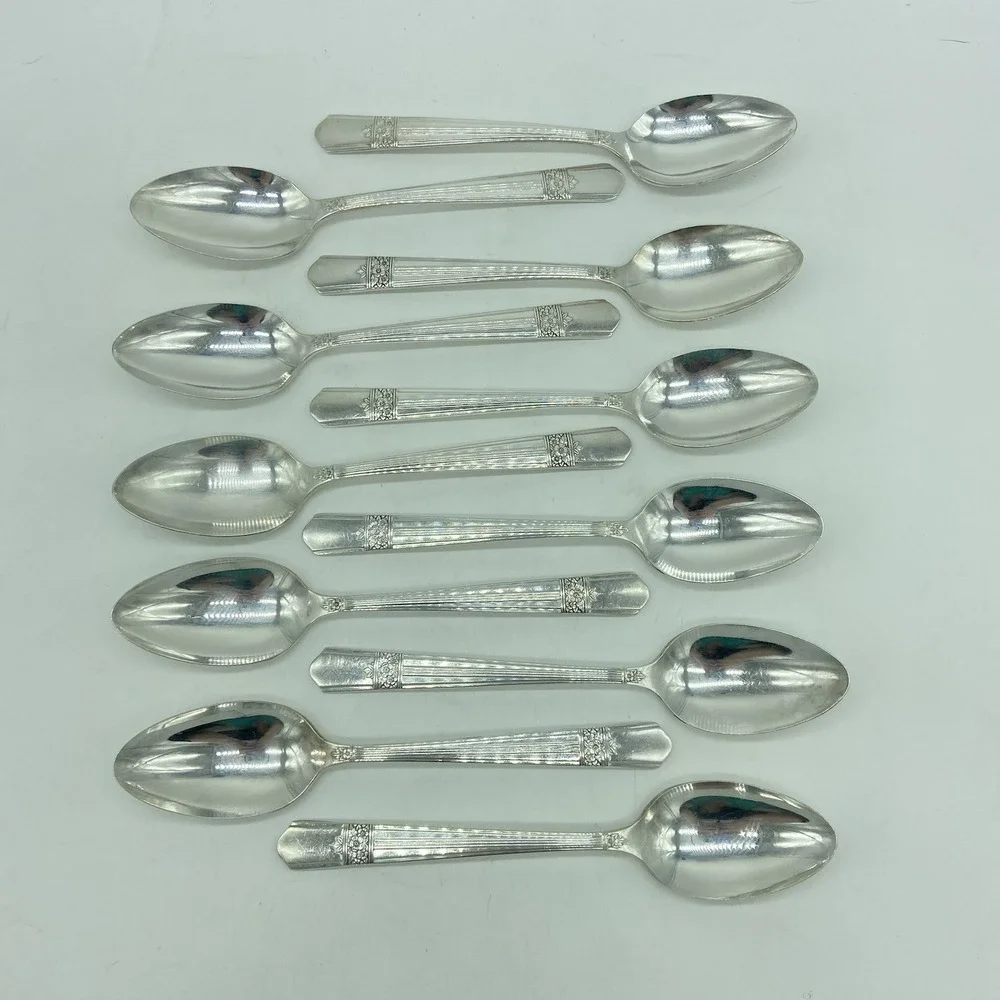 Oneida SILVER ROSE Silverplate SL&GH Rogers Flatware Set Of 11 Teaspoons Antique